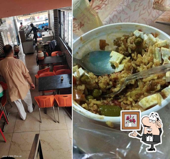 The interior of Mahadev Bhojanlya