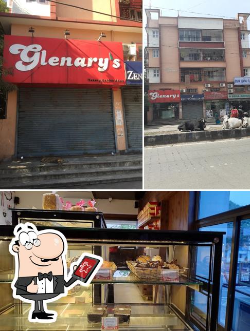 The restaurant's exterior and food