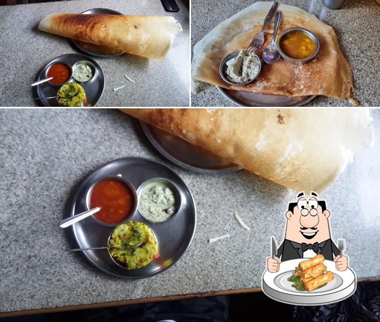 Spring rolls at HOTEL PRABHA