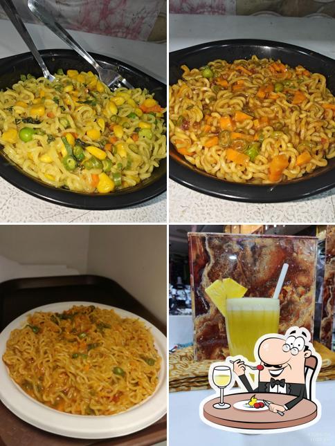 Food at Mr. Foodie - Chats & Juices
