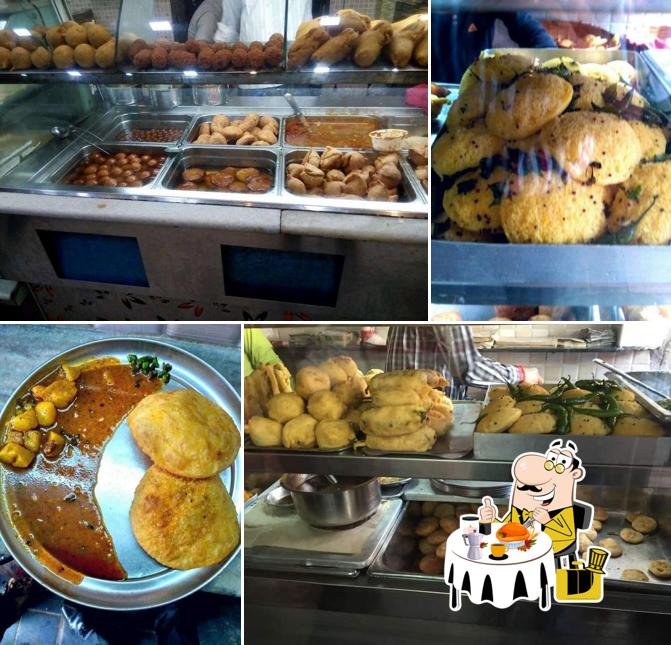 Meals at Sharma Snacks Centre