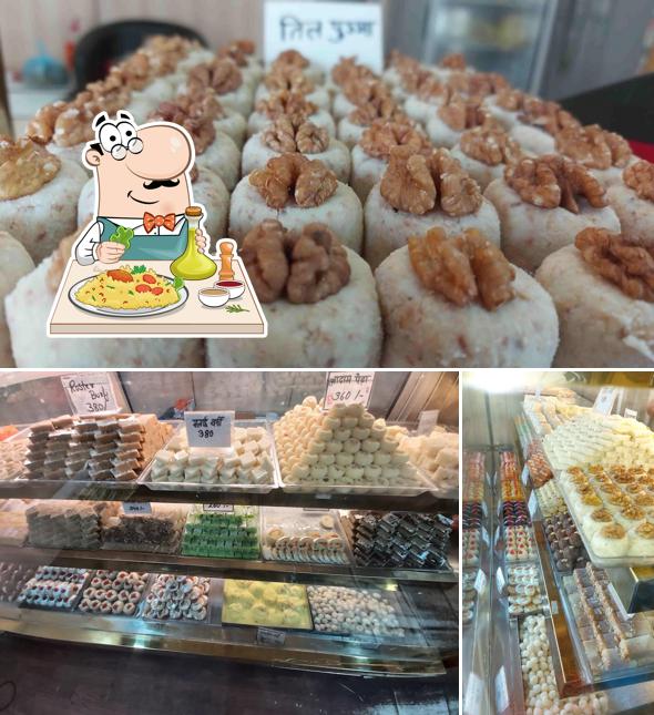 Food at Choudhary Mishthan