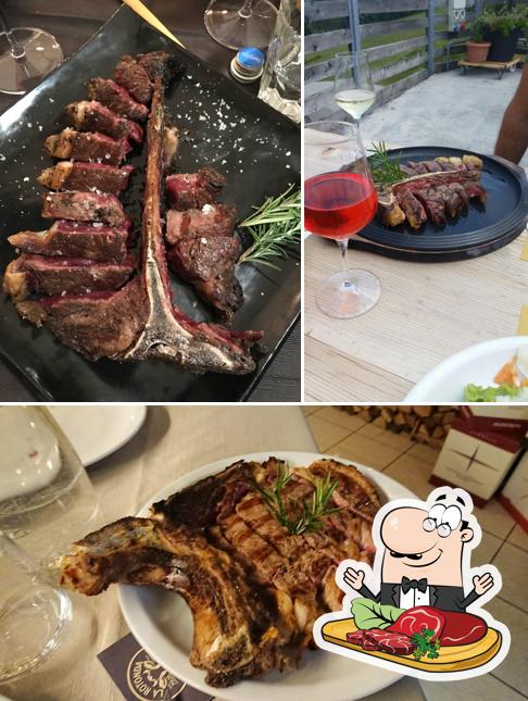 C'è un'ampia varietà di pasti per gli amanti della carne