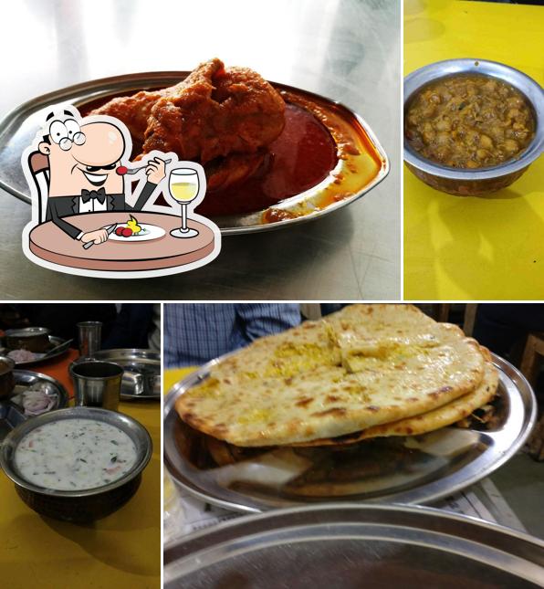 Food at Kake Di Hatti