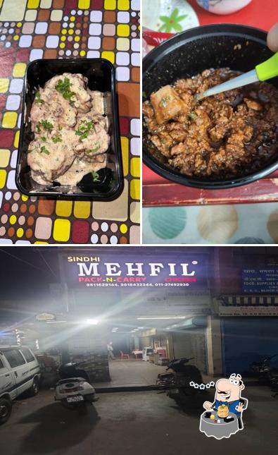 Among various things one can find food and exterior at Sindhi Mehfil chicken (Shalimar bagh)