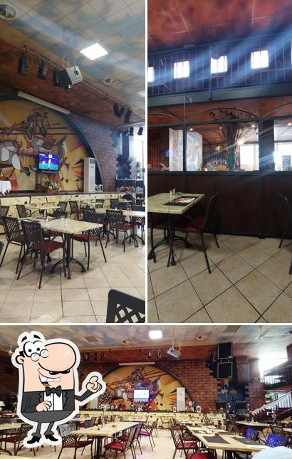 Gli interni di Kamelot