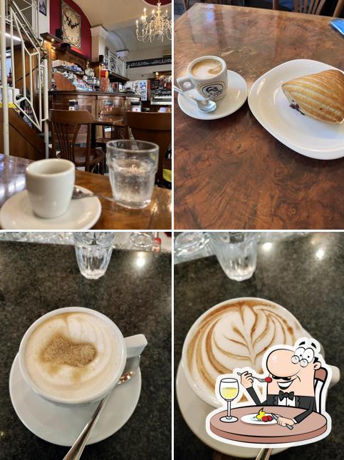 Platti al Caffetteria dei Ricordi