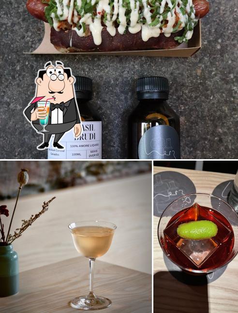 Tra le diverse cose da Herz Cocktailbar si possono trovare la bevanda e cibo
