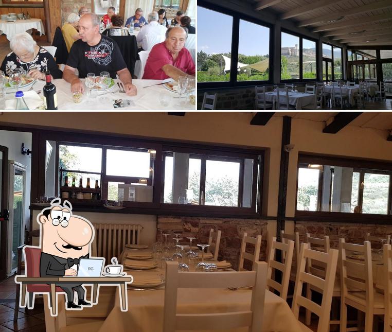 L'intérieur de Assisi dal Ristorante Carfagna