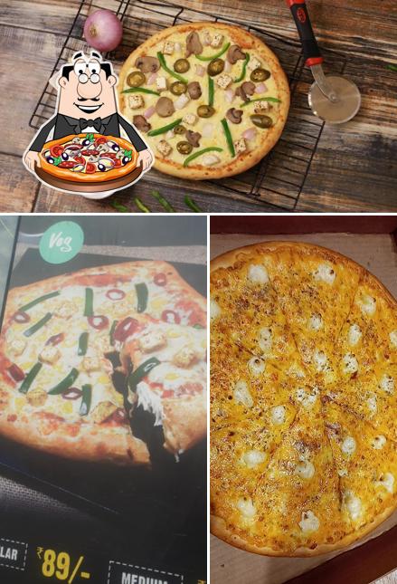 Pick pizza at La Pino'z Pizza
