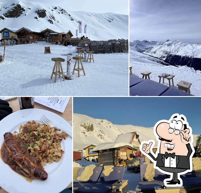 Siediti a un tavolo di Jatzhütte