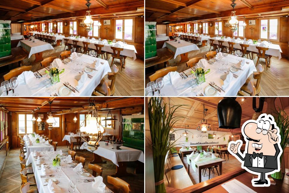 Siediti a un tavolo di Landgasthof Schlüssel Alpnach