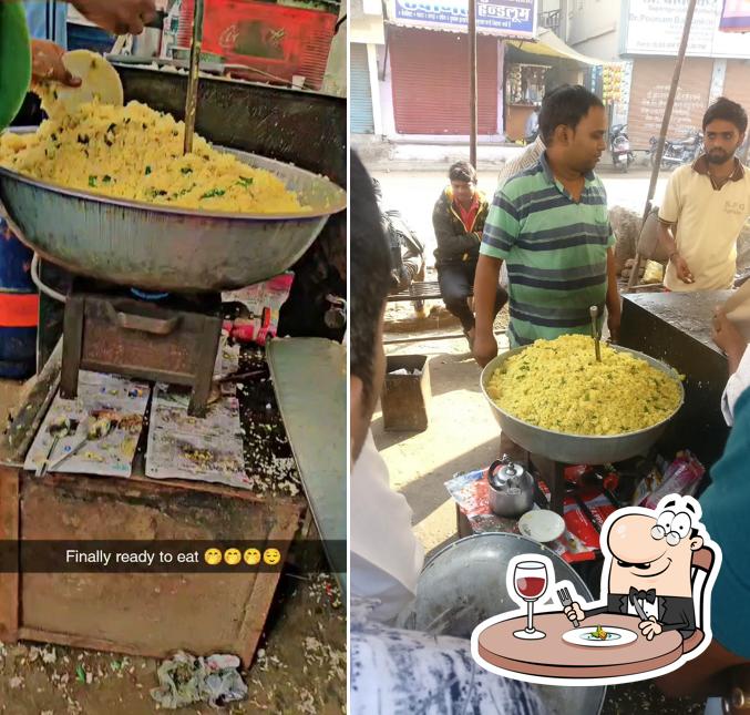 Food at Ramdas Aalupoha Centre