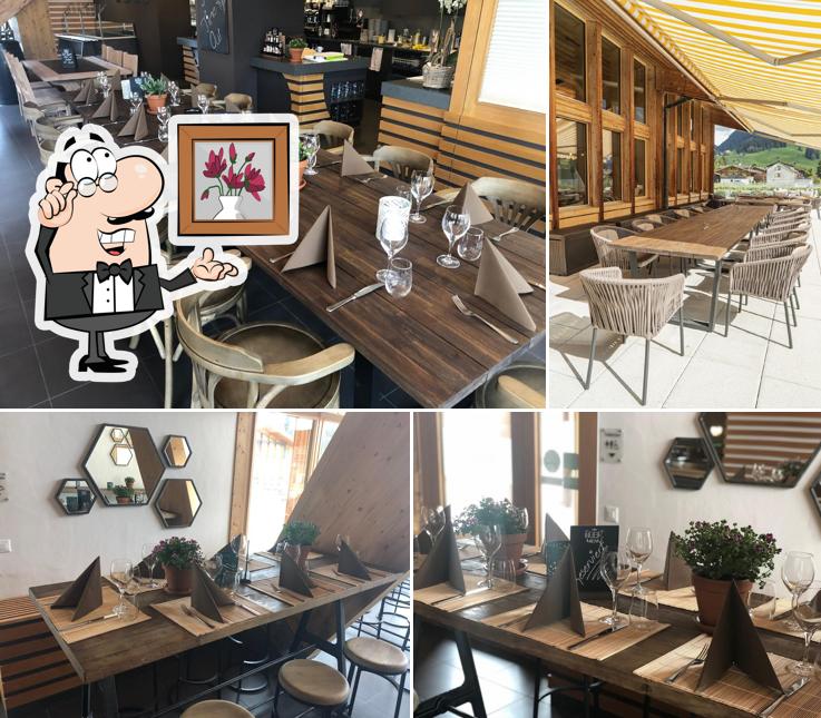 Dai un'occhiata agli interni di The Boat Restaurant