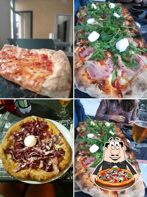Scegli una pizza a La piazzetta del gusto Caffetteria Ristorazione
