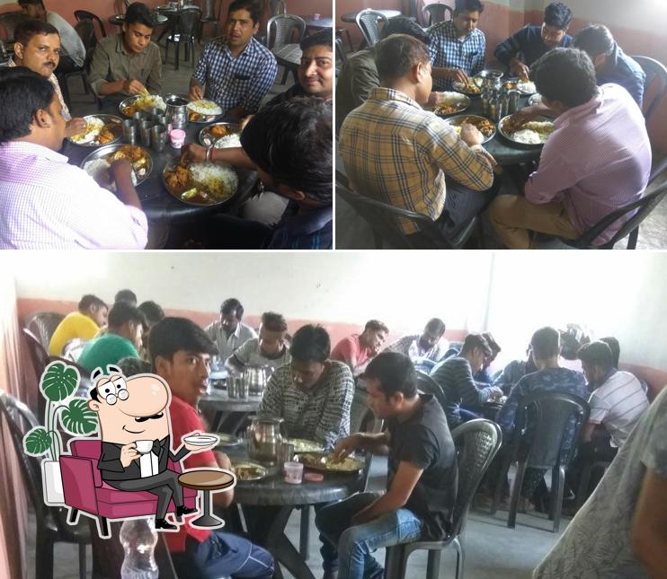 Check out how Sabour Chicken House looks inside