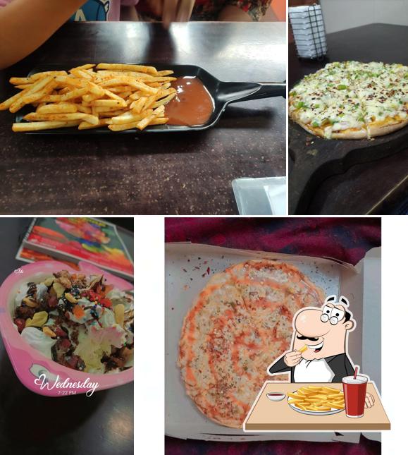 Vennila food court