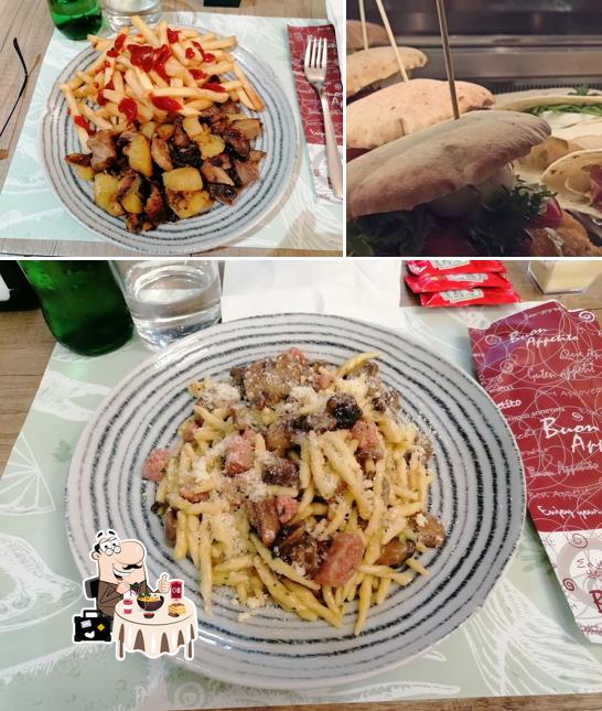 Platti al Kia Cafe/Ristro'