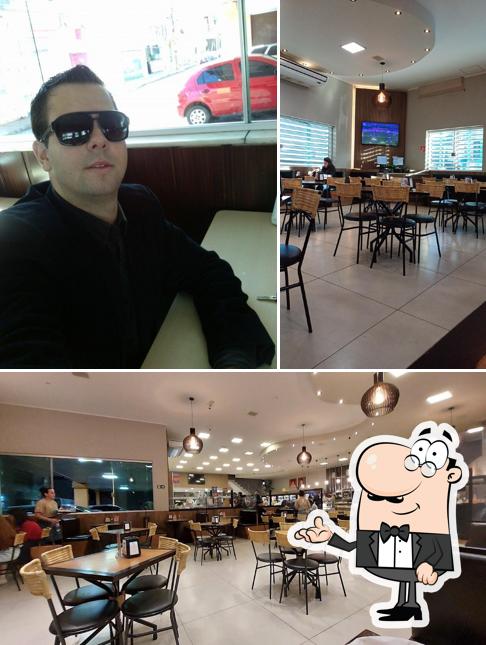 Veja imagens do interior do Padaria São João 1