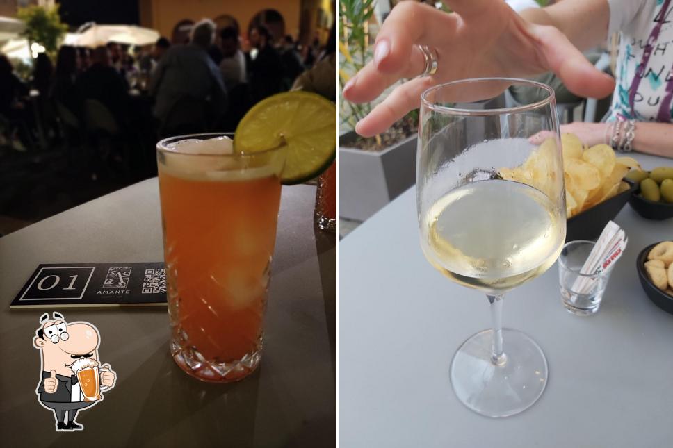 Puoi prenderti un rinfrescante bicchiere di birra chiara o scura