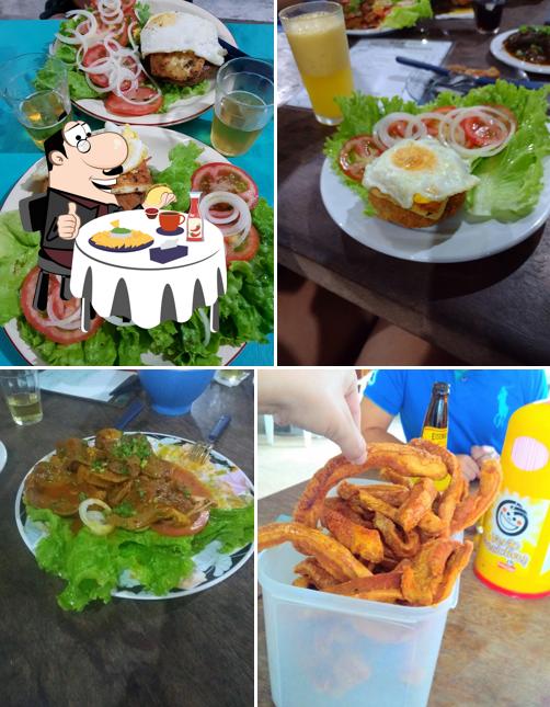 Peça um hambúrguer no Bar do Toninho