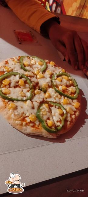 Get pizza at Kesariya