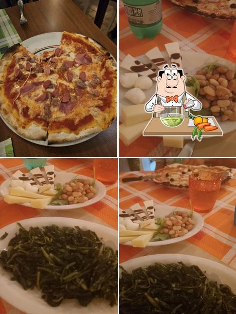 Insalata di alghe al La Cava Pizzeria