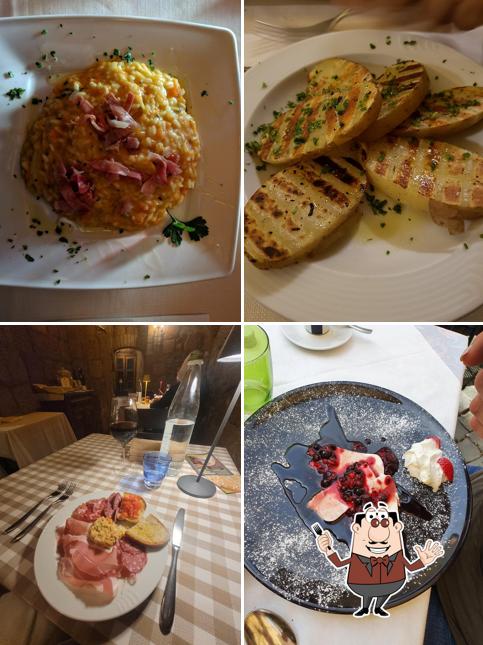 Platti al Ristorante Grotte Del Funaro Nuova Tourist