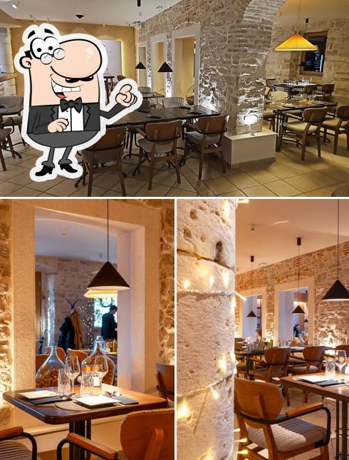 Siediti a un tavolo di Mlin Montanari