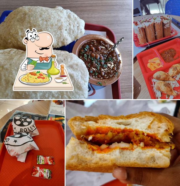 Meals at Cafe Bollywood कॅफे बॉलिवूड