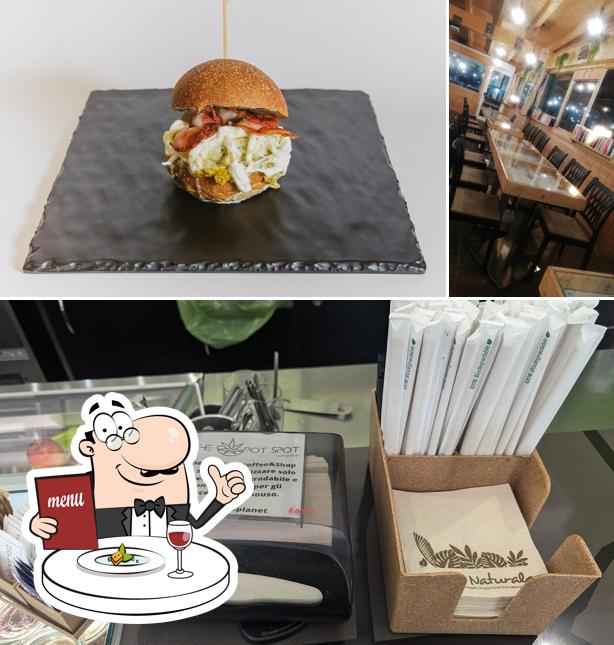 Tra le diverse cose da The Pot Spot bistrot_coffe&shop si possono trovare la cibo e interni