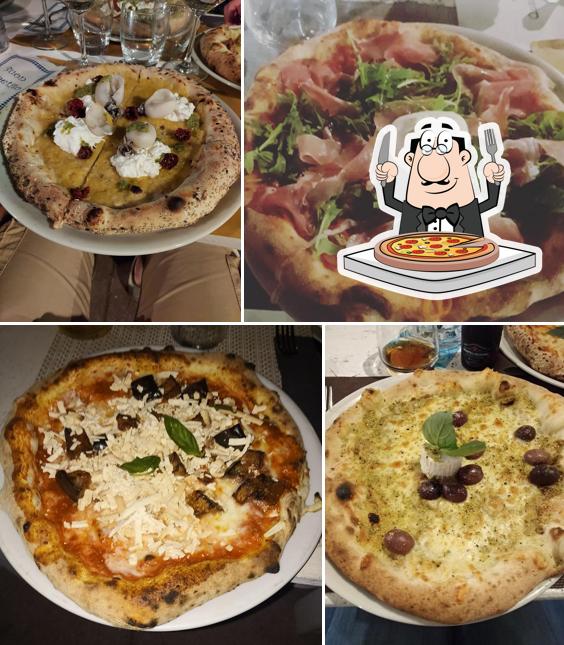 Scegli una pizza a Al Quarto Beach Club