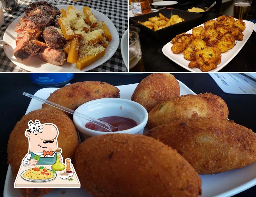 Comida em Bar do Edu