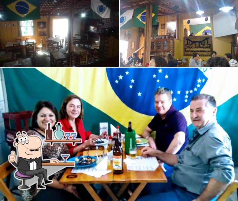 Veja imagens do interior do Jurassic Bar e Restaurante - O Roxo da Silva