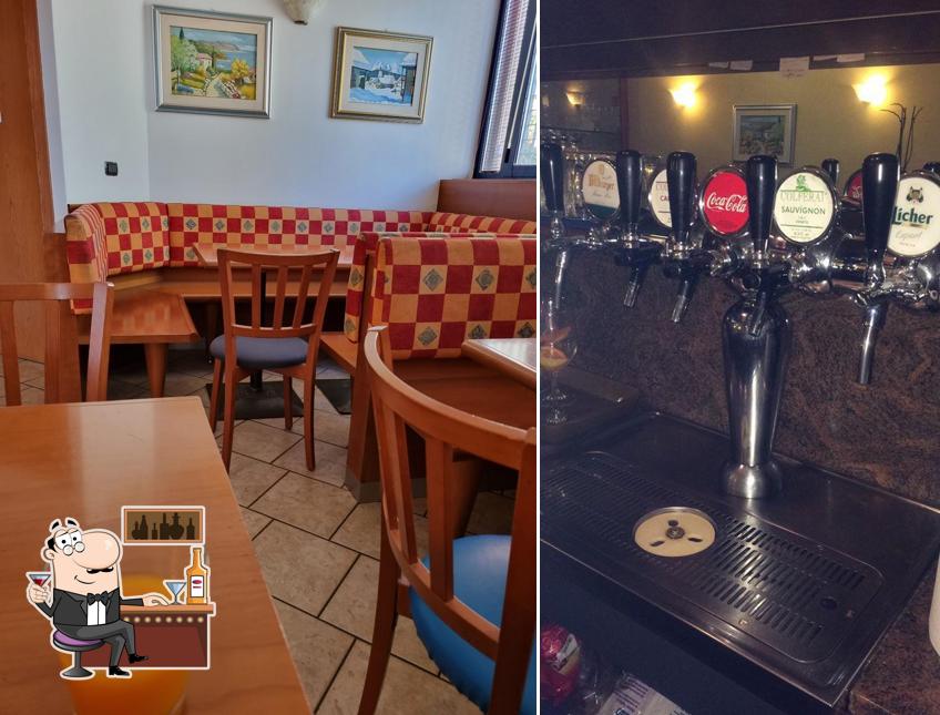 Ecco una foto di BAR PIZZERIA LA GROTTA