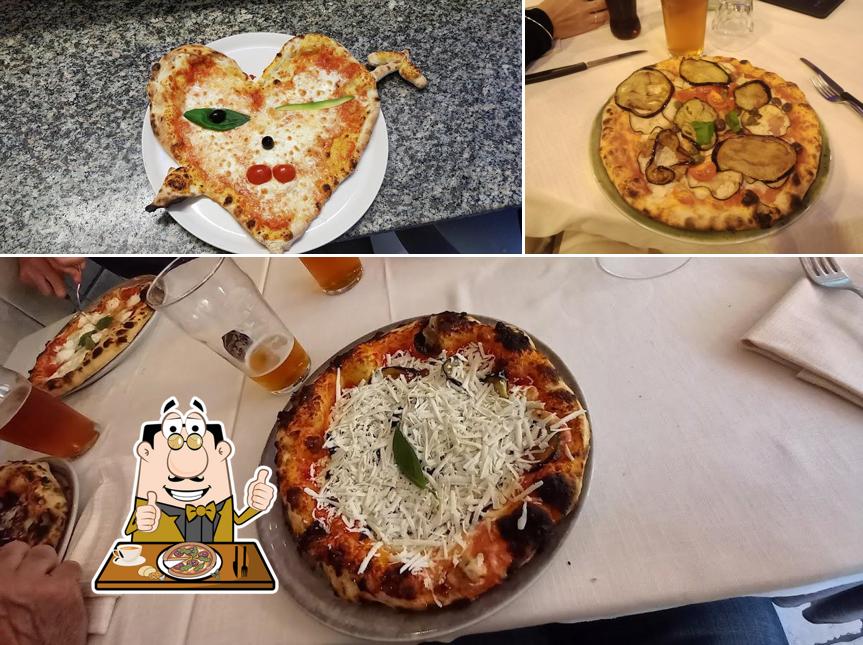 A Sanfy Ristorante Pizzeria, puoi ordinare una bella pizza