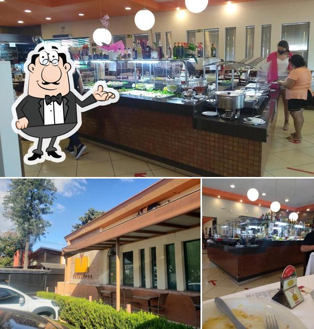 O interior do Churrascaria Paineiras