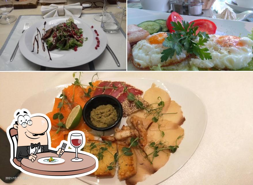 Food at Nostalgiya