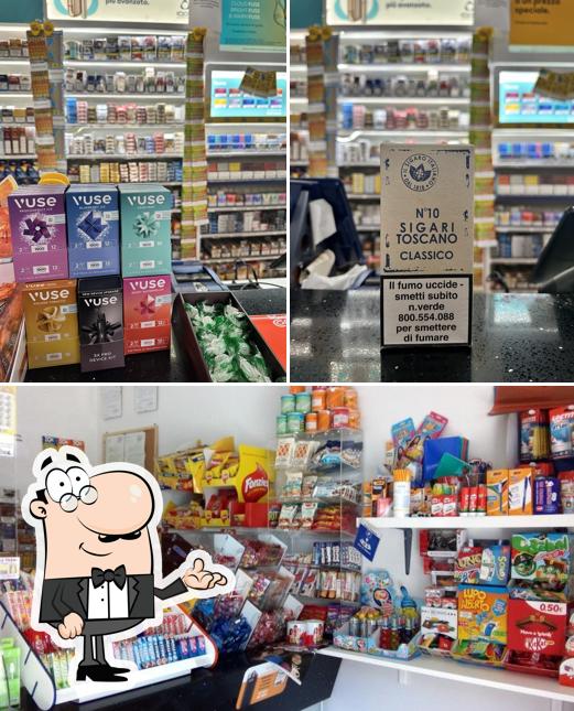 Dai un'occhiata agli interni di Caffetteria Tabacchi Imera