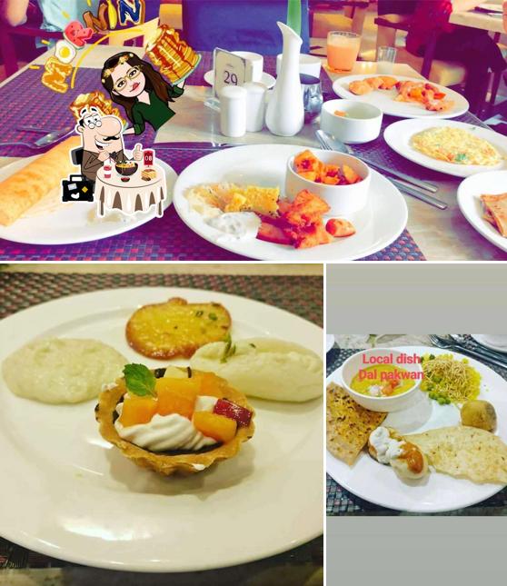 Meals at Neel Mahal - Radisson Blu