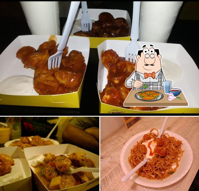 Chicken wings at Momo Streat