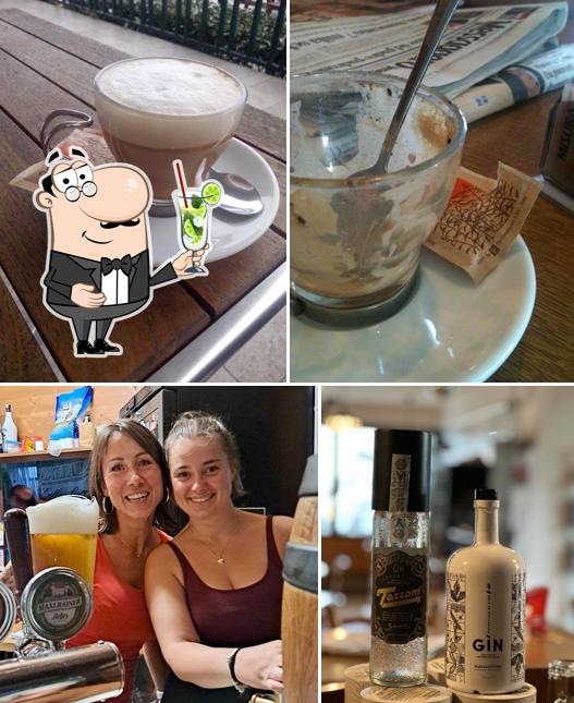 Goditi qualcosa da bere a Bar Ai Rivoli