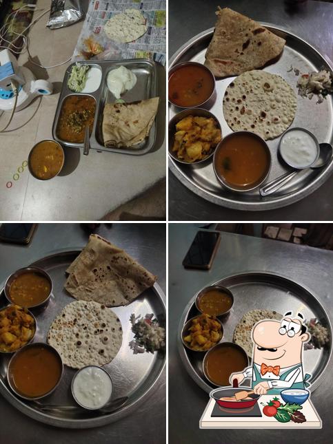 Chicken curry at Suruchi Bhojanalay