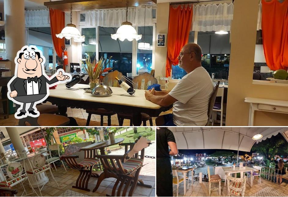 O interior do Café das Artes