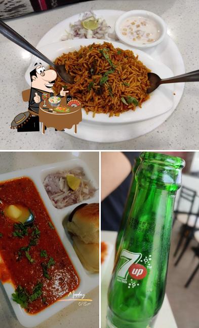 Meals at Nylon Pavbhaji