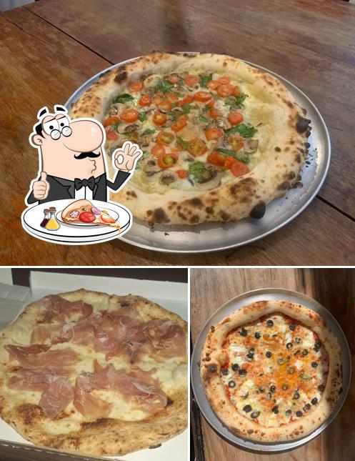 Prenditi una pizza a EX Pizzeria Oliva melito di napoli nuova gestione DA ZIO CARLO PIZZERIA POPOLARE