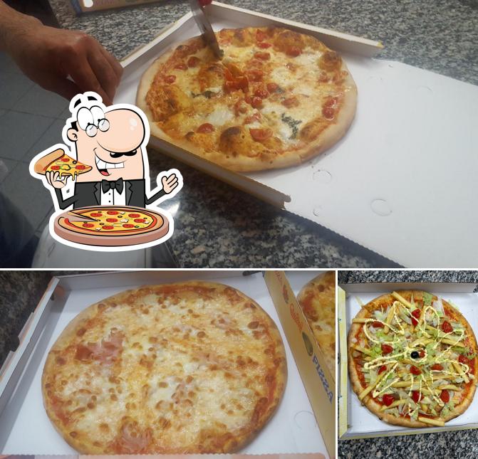 Scegli una pizza a Pizzeria San Giovanni