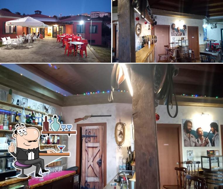 Trinity Saloon di Tore Piras