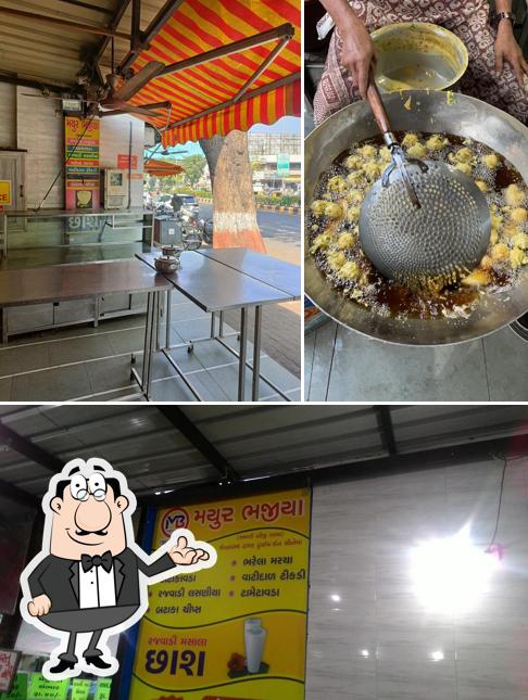 The interior of Mayur Bhajiya House