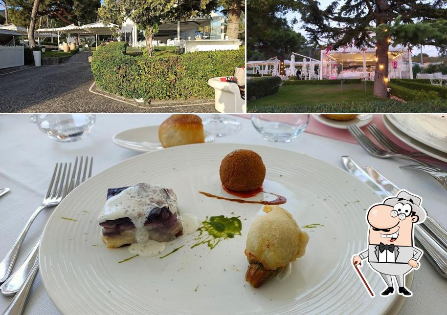 La foto della esterno e cibo di Cratere Way Up